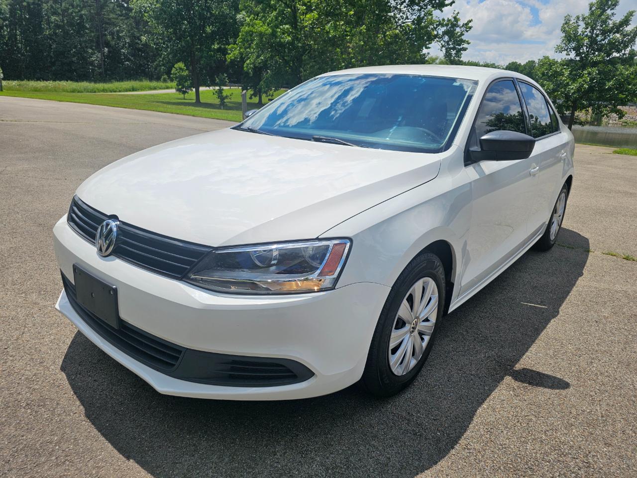 Volkswagen Jetta Sedan 4dr Auto S 2014