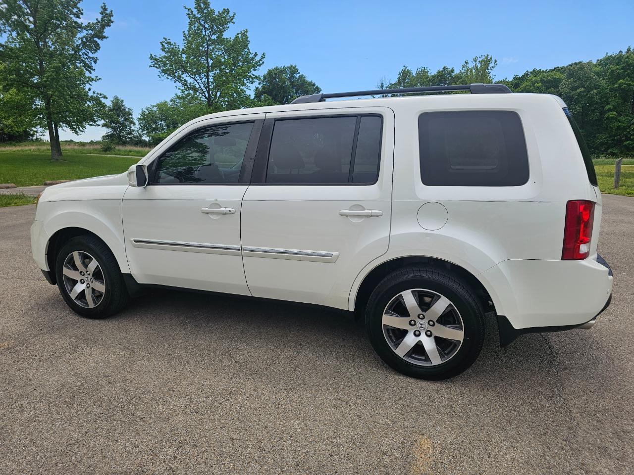 Honda Pilot 4WD 4dr Touring w/RES & Navi 2013