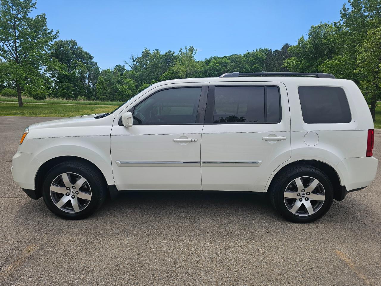 Honda Pilot 4WD 4dr Touring w/RES & Navi 2013