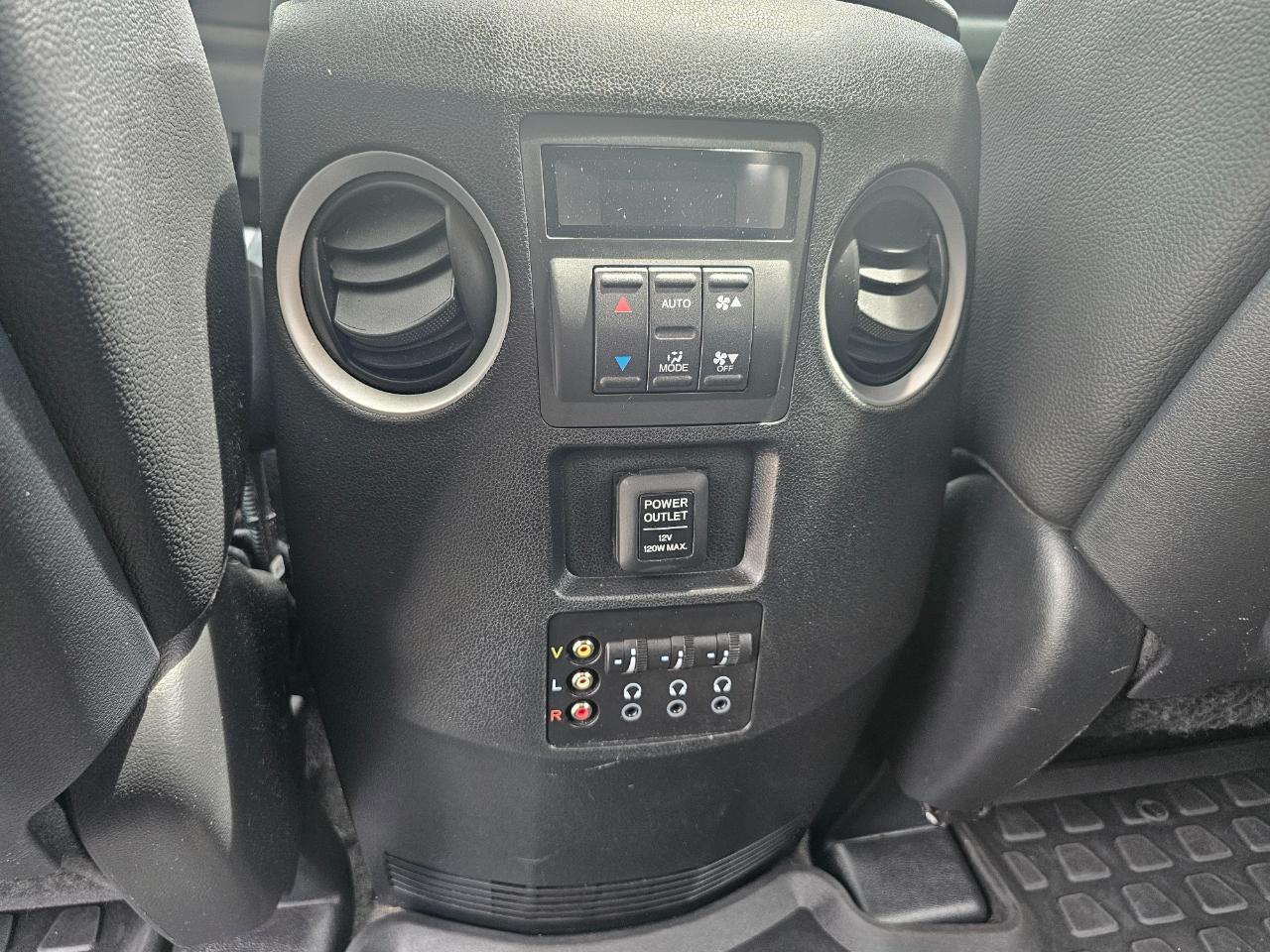 Honda Pilot 4WD 4dr Touring w/RES & Navi 2013