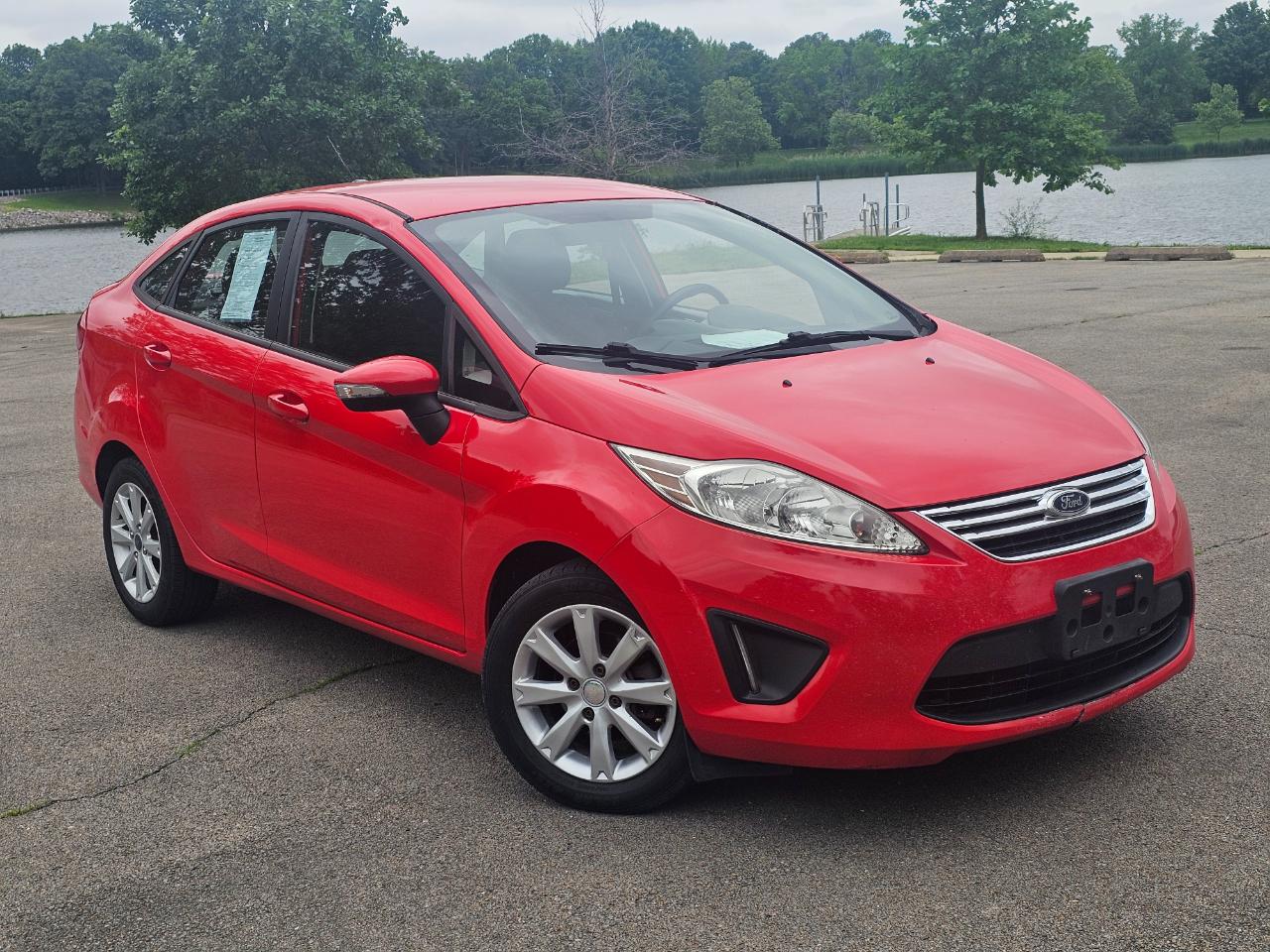 Ford Fiesta 4dr Sdn SE 2013