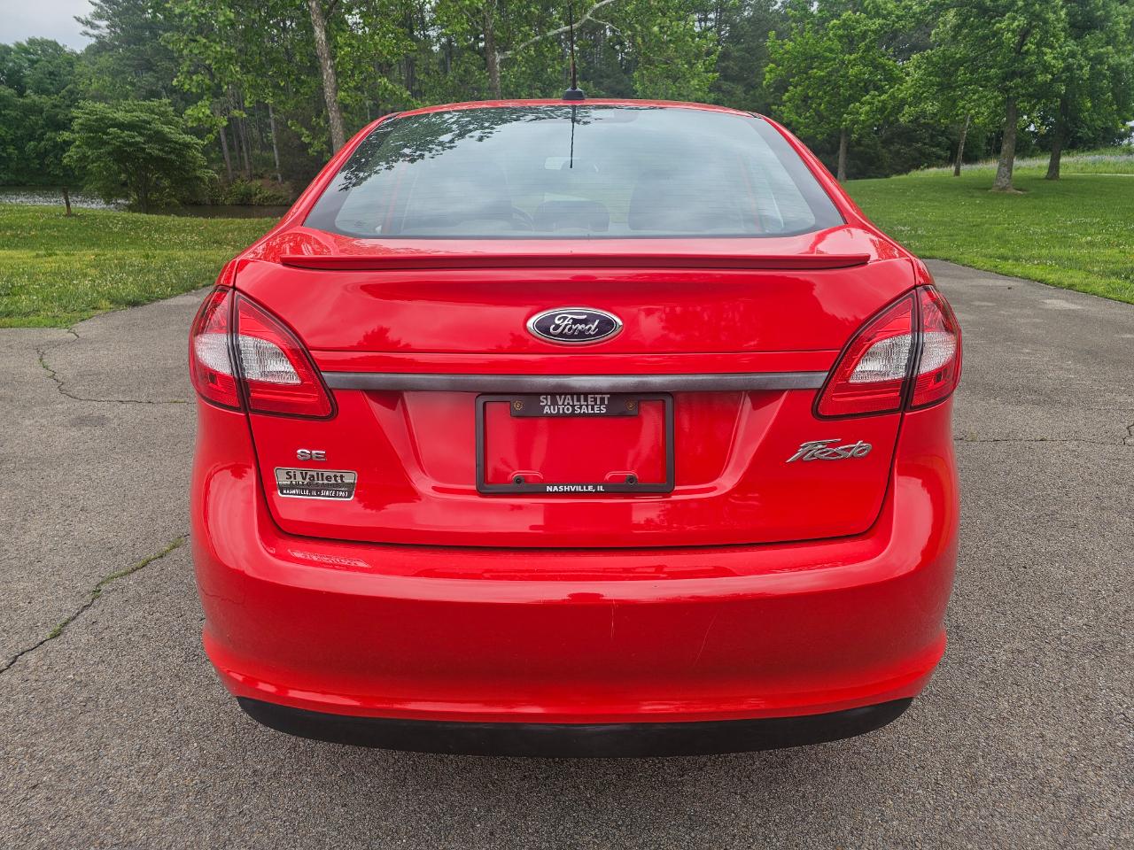 Ford Fiesta 4dr Sdn SE 2013
