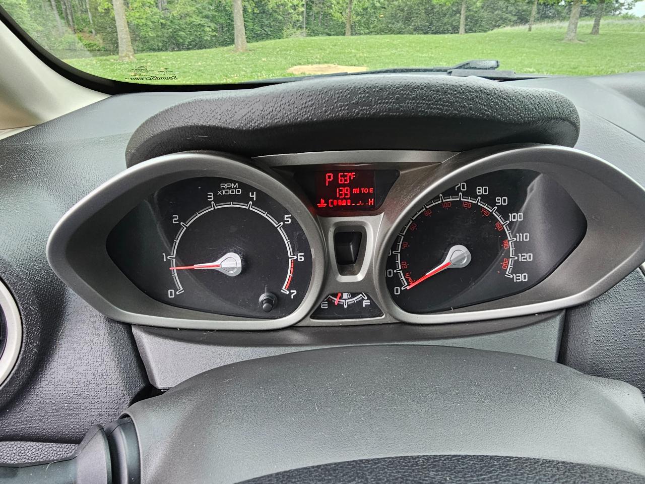 Ford Fiesta 4dr Sdn SE 2013