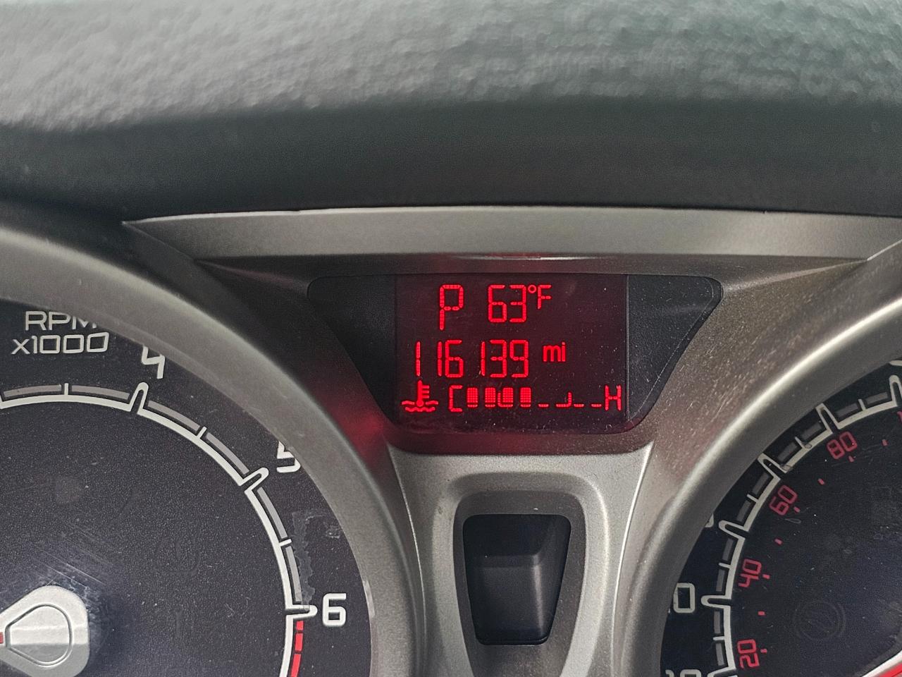 Ford Fiesta 4dr Sdn SE 2013