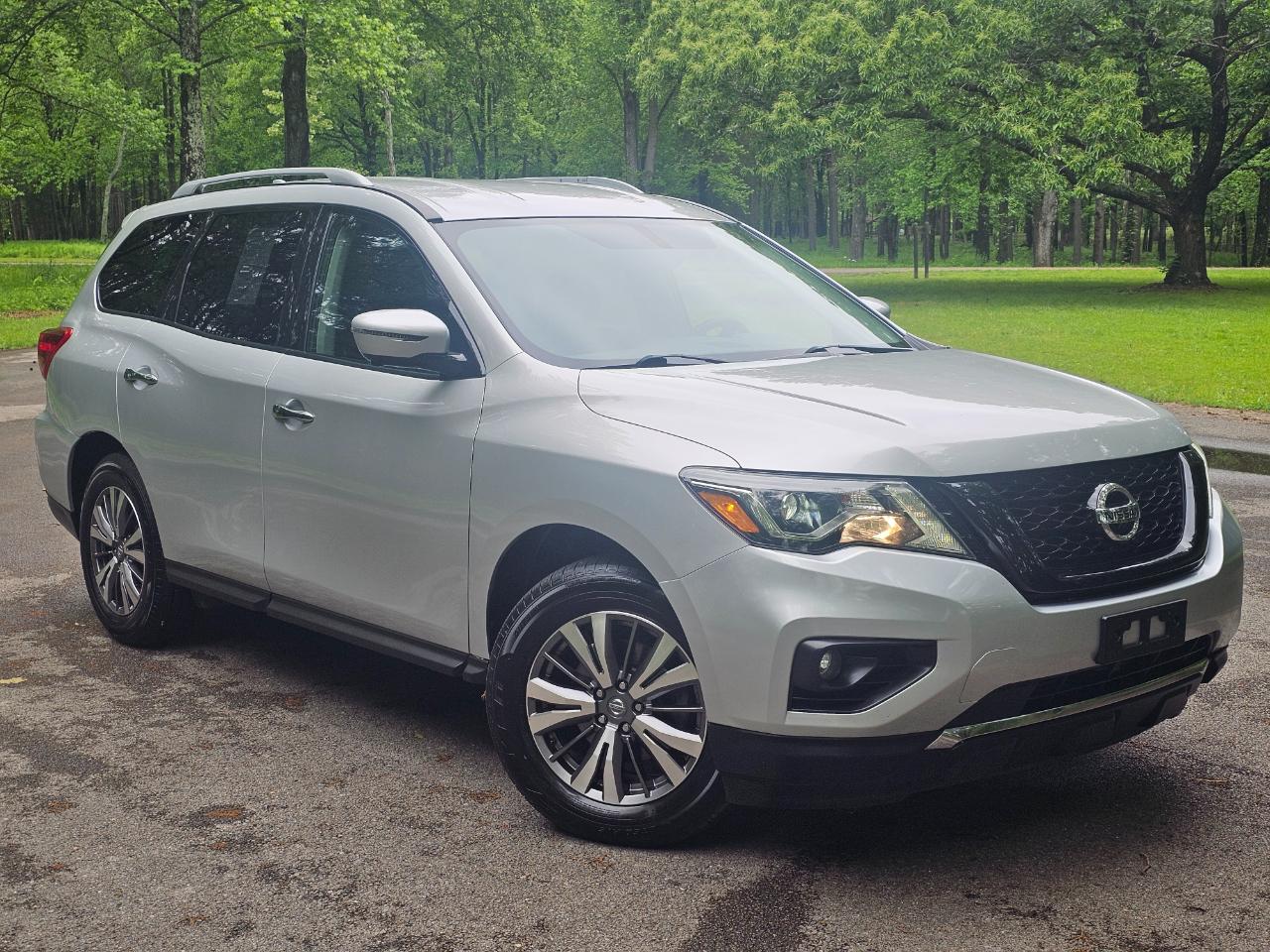 Nissan Pathfinder 4x4 SL 2020