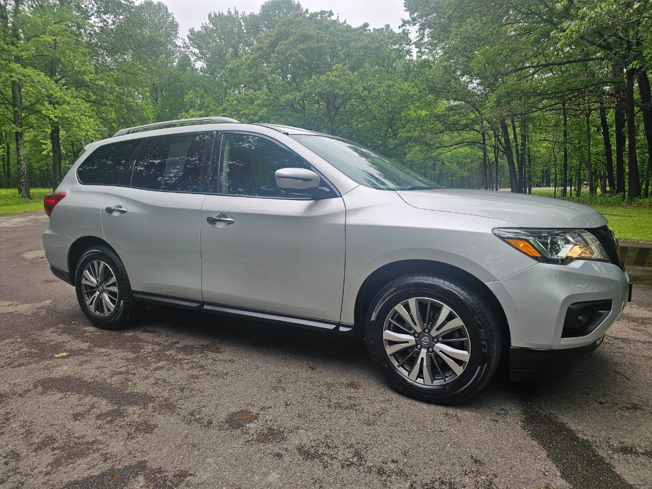 Nissan Pathfinder 4x4 SL 2020