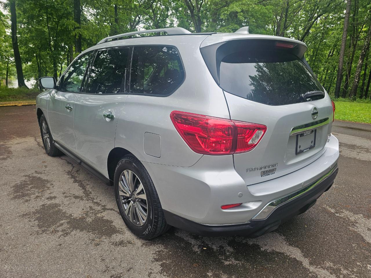 Nissan Pathfinder 4x4 SL 2020