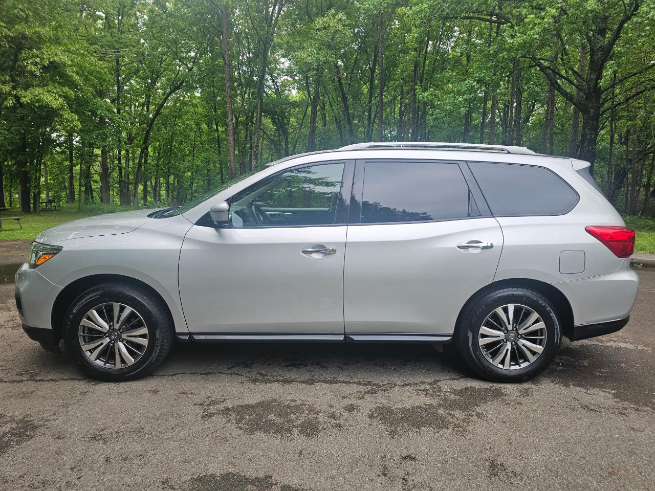 Nissan Pathfinder 4x4 SL 2020