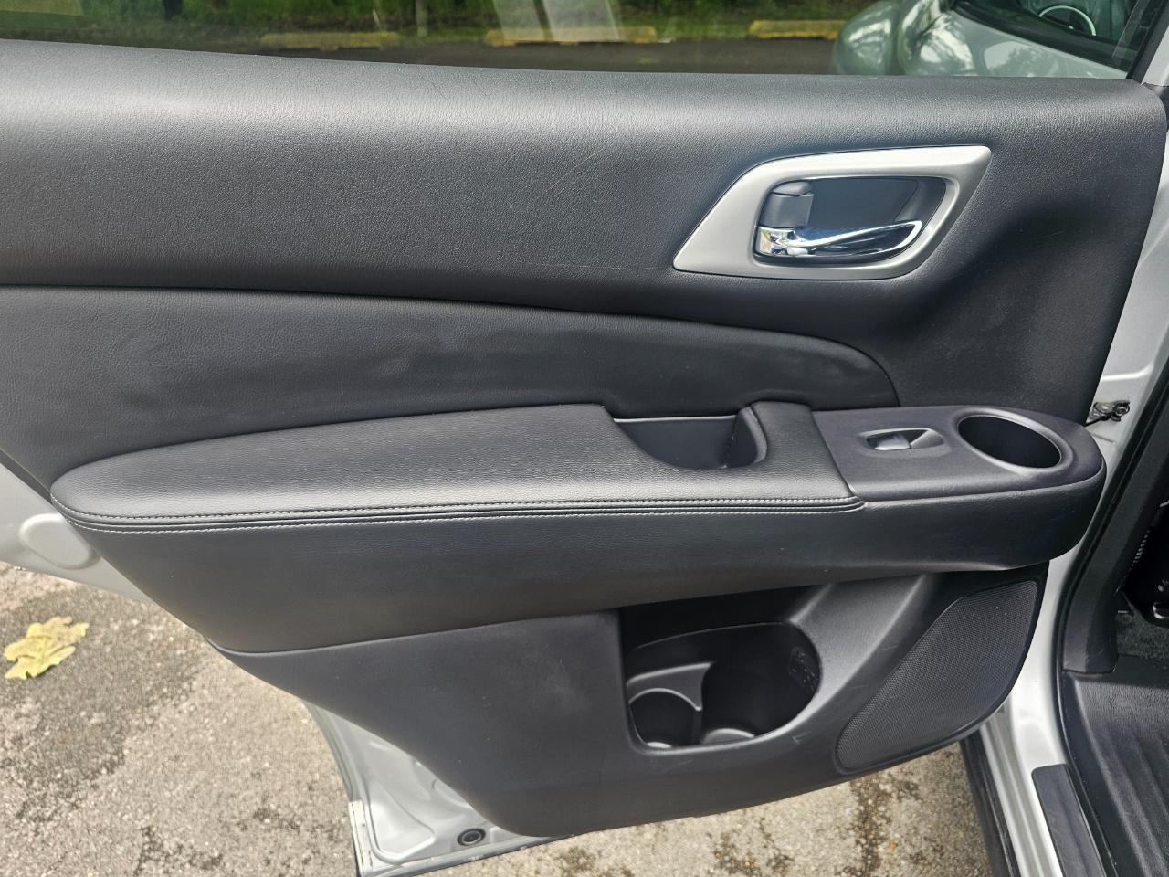 Nissan Pathfinder 4x4 SL 2020