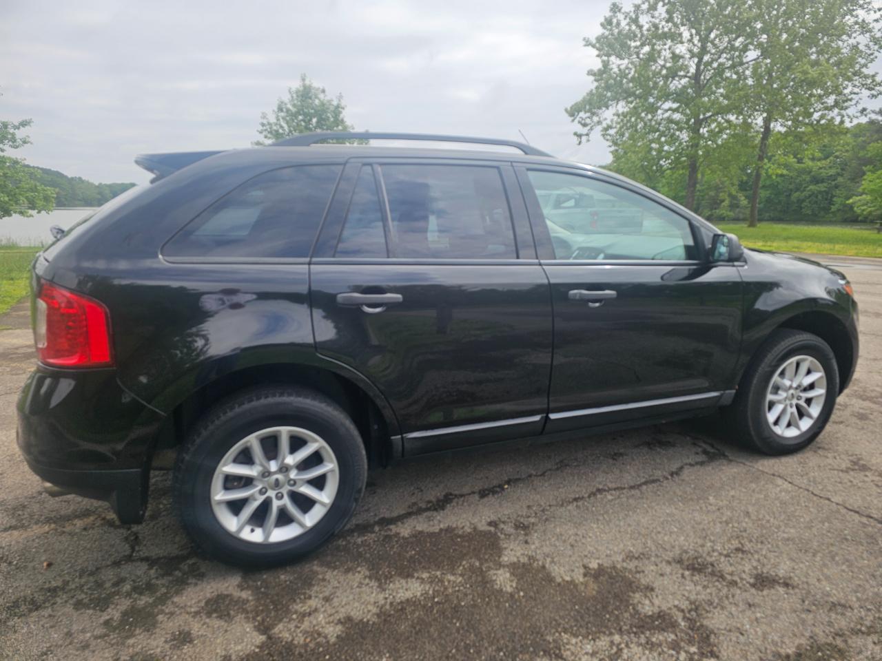Ford Edge 4dr SE FWD 2013