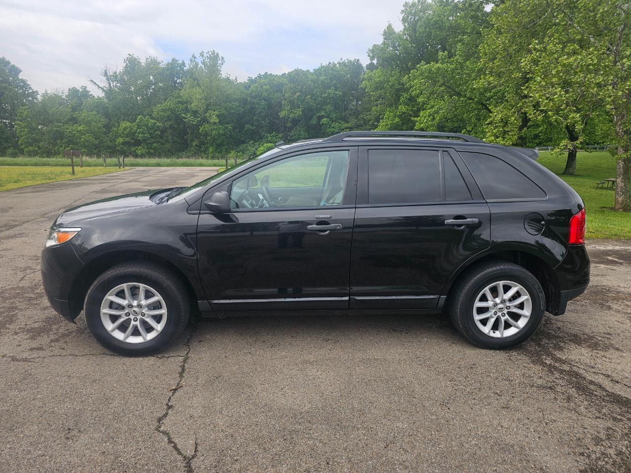 Ford Edge 4dr SE FWD 2013