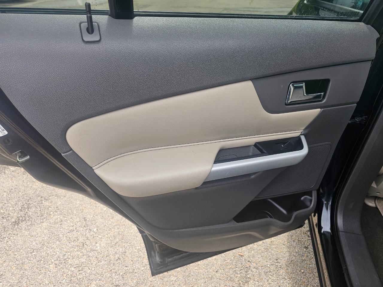 Ford Edge 4dr SE FWD 2013