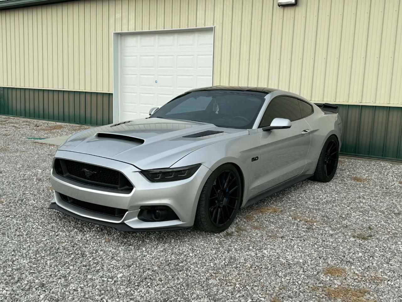 Ford Mustang GT Premium 2D Coupe 2015