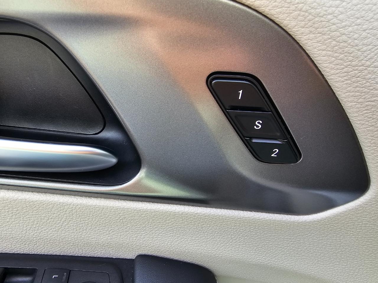 Chrysler Pacifica Touring L FWD 2023