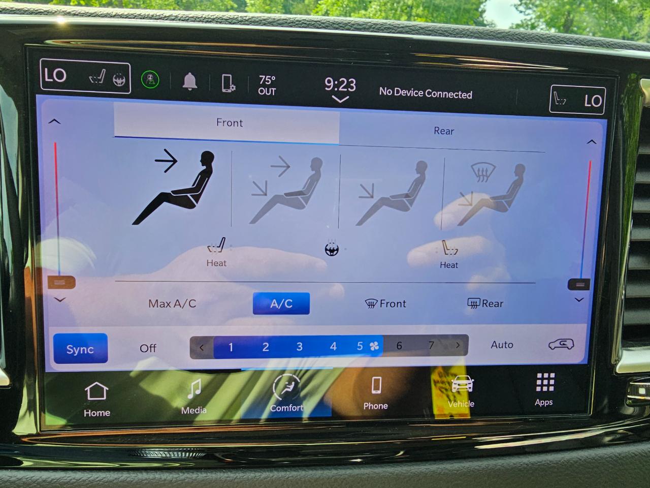 Chrysler Pacifica Touring L FWD 2023