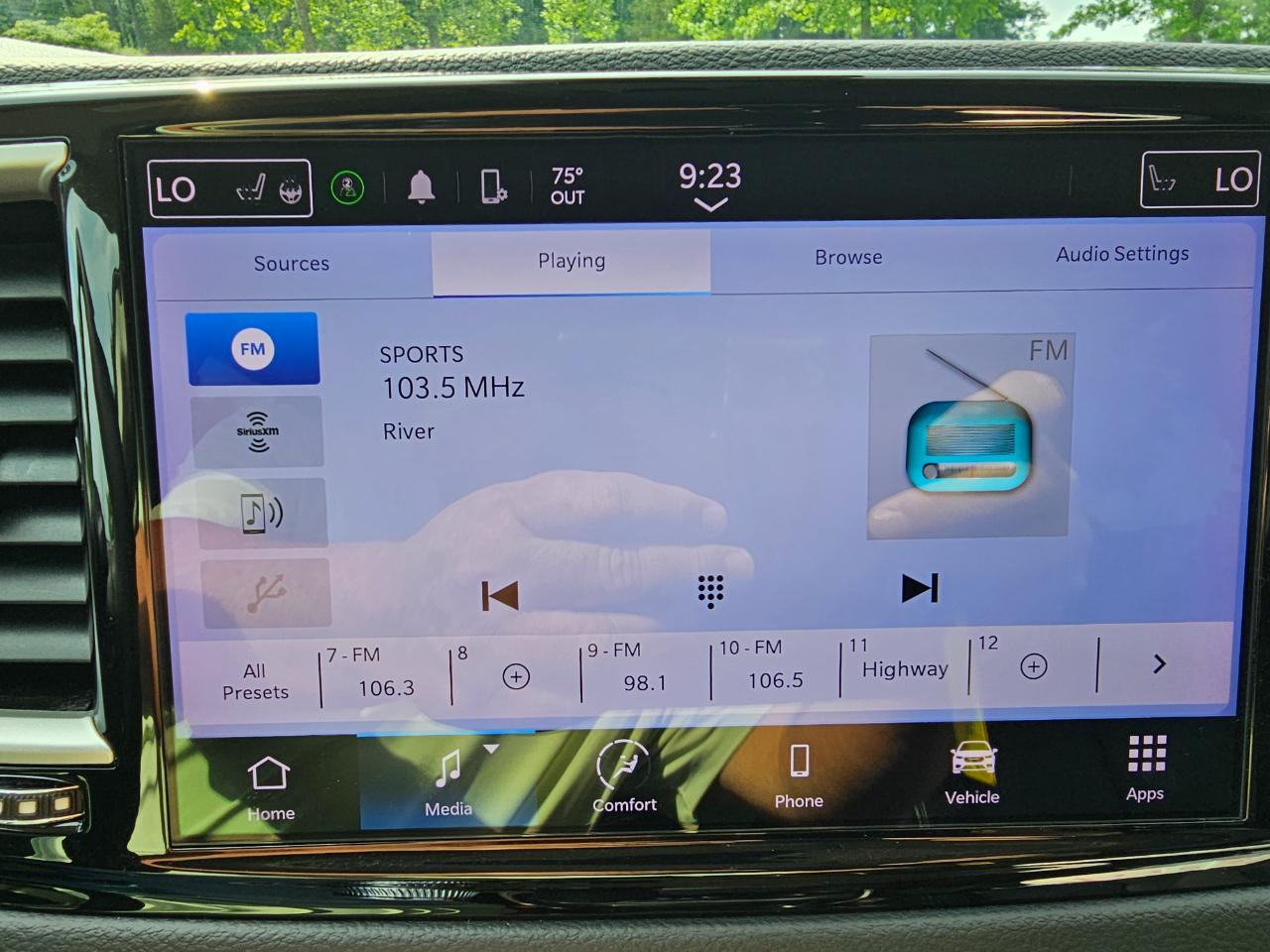 Chrysler Pacifica Touring L FWD 2023