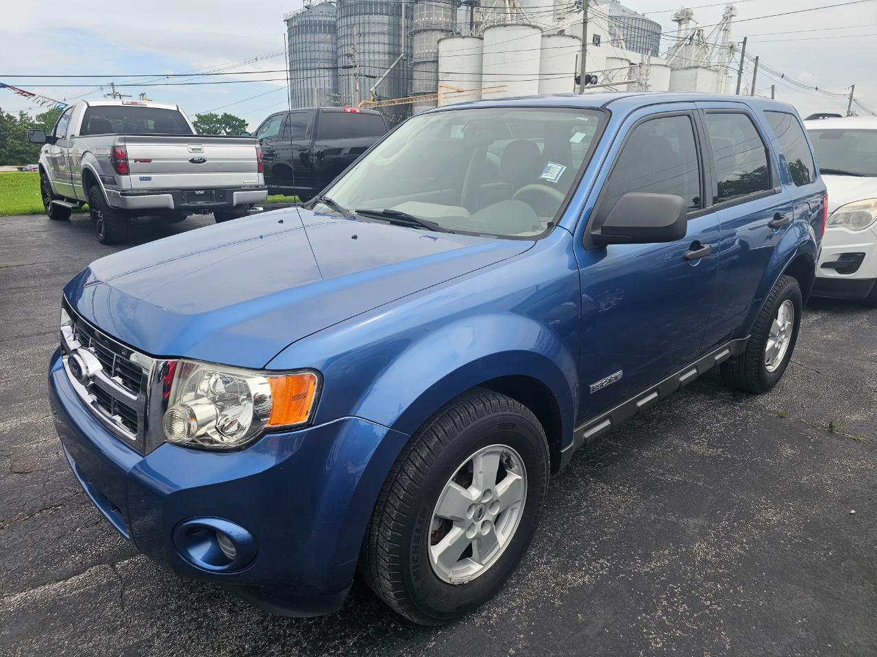 Ford Escape FWD 4dr XLS 2010