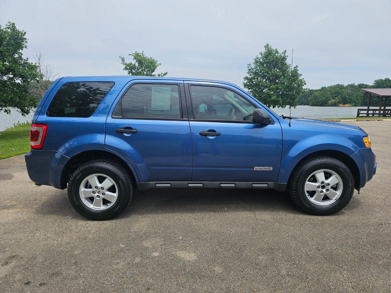 Ford Escape FWD 4dr XLS 2010