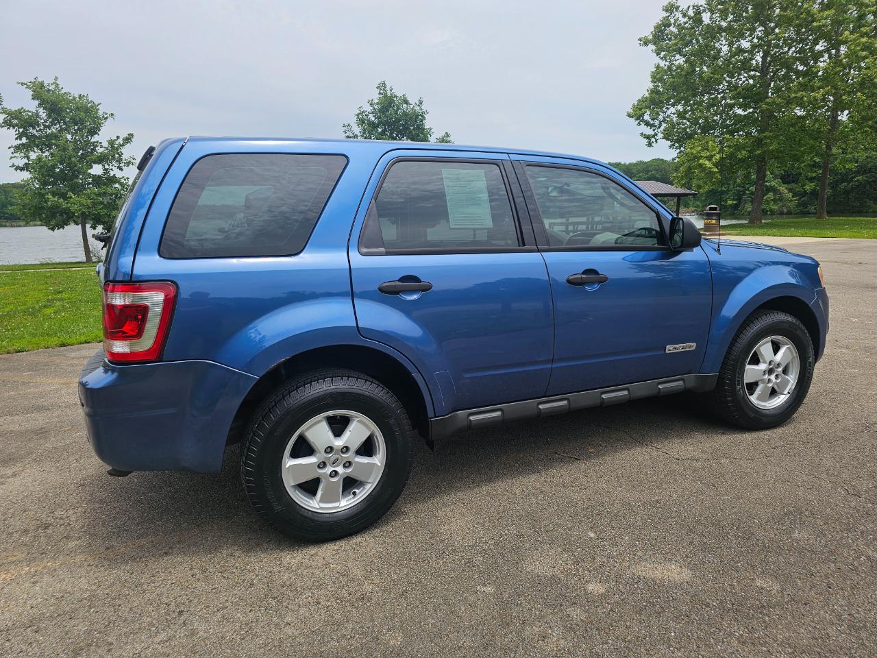 Ford Escape FWD 4dr XLS 2010