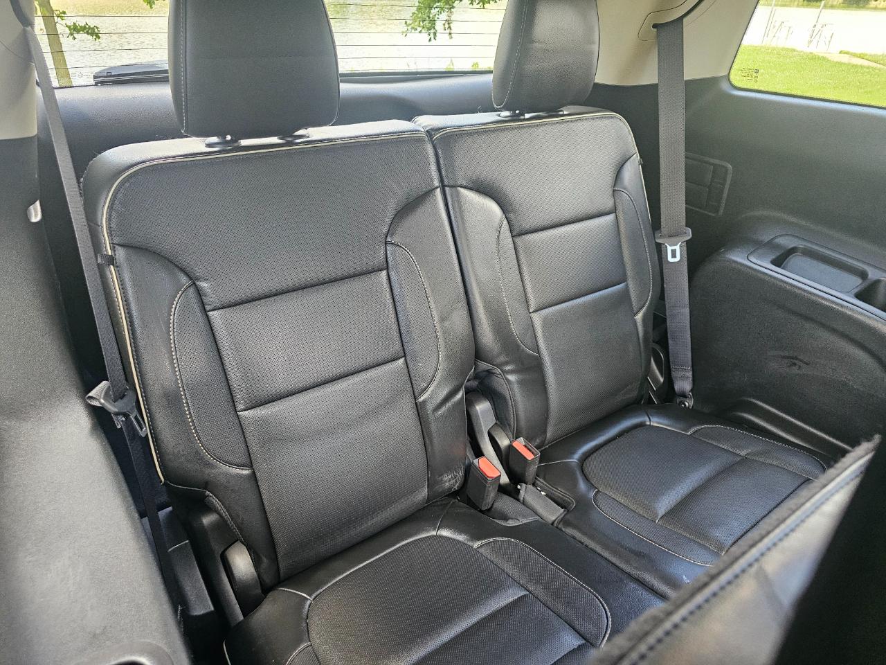 GMC Acadia AWD 4dr Denali 2017