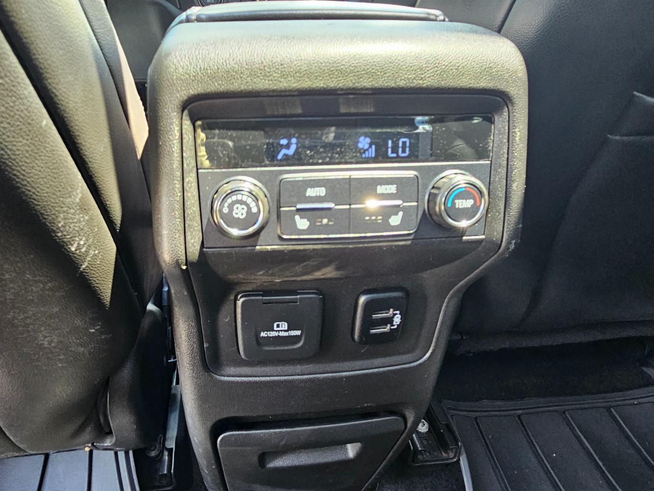 GMC Acadia AWD 4dr Denali 2017