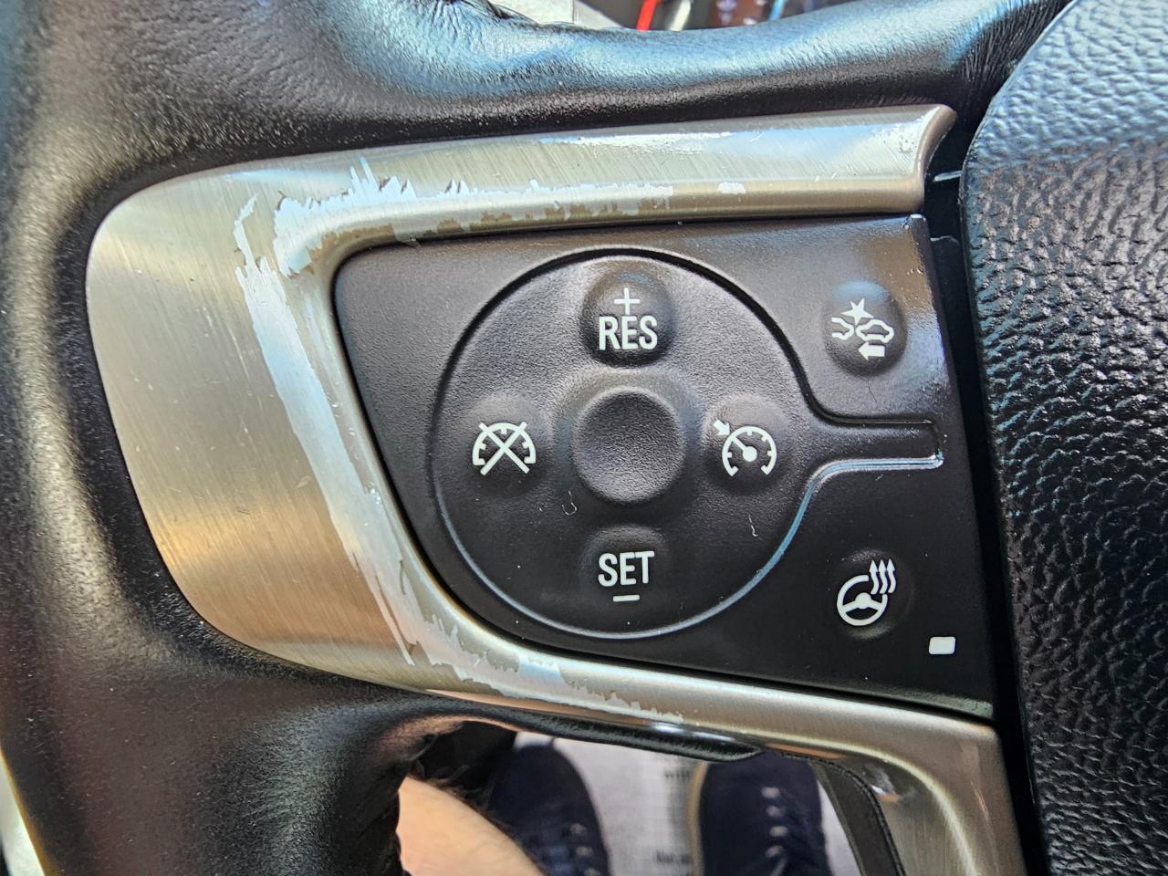 GMC Acadia AWD 4dr Denali 2017