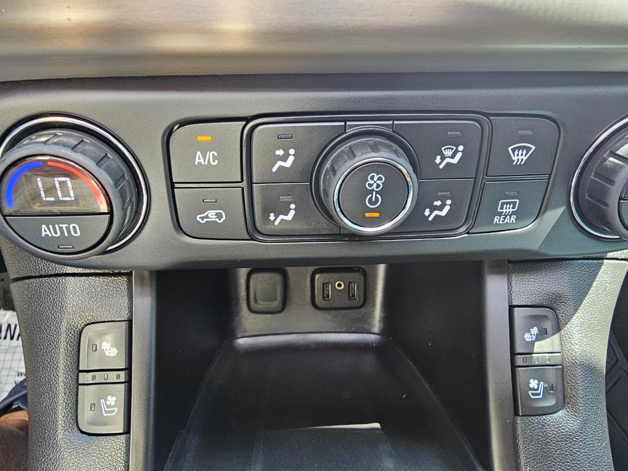 GMC Acadia AWD 4dr Denali 2017