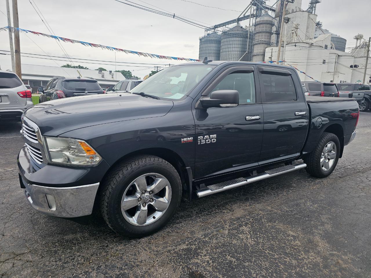 RAM 1500 4WD Crew Cab 140.5" Big Horn 2015