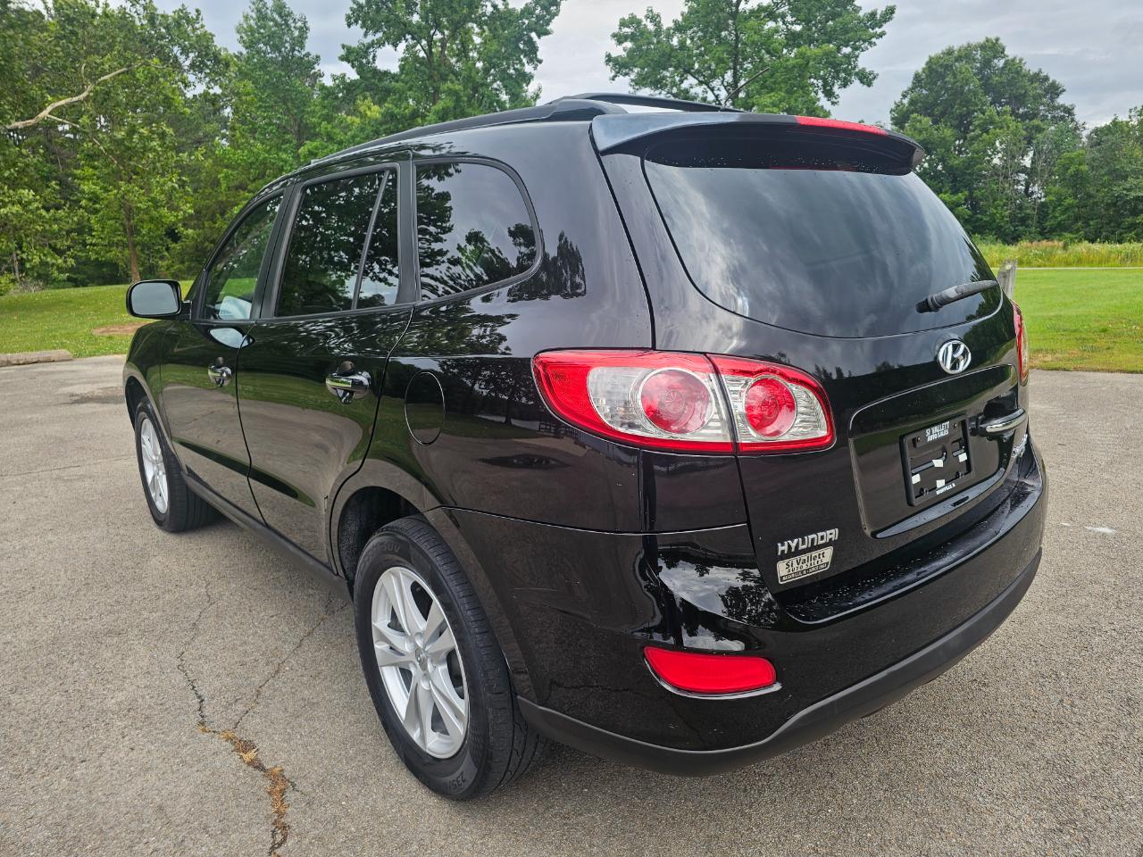 Hyundai Santa Fe FWD 4dr I4 Auto Limited 2010