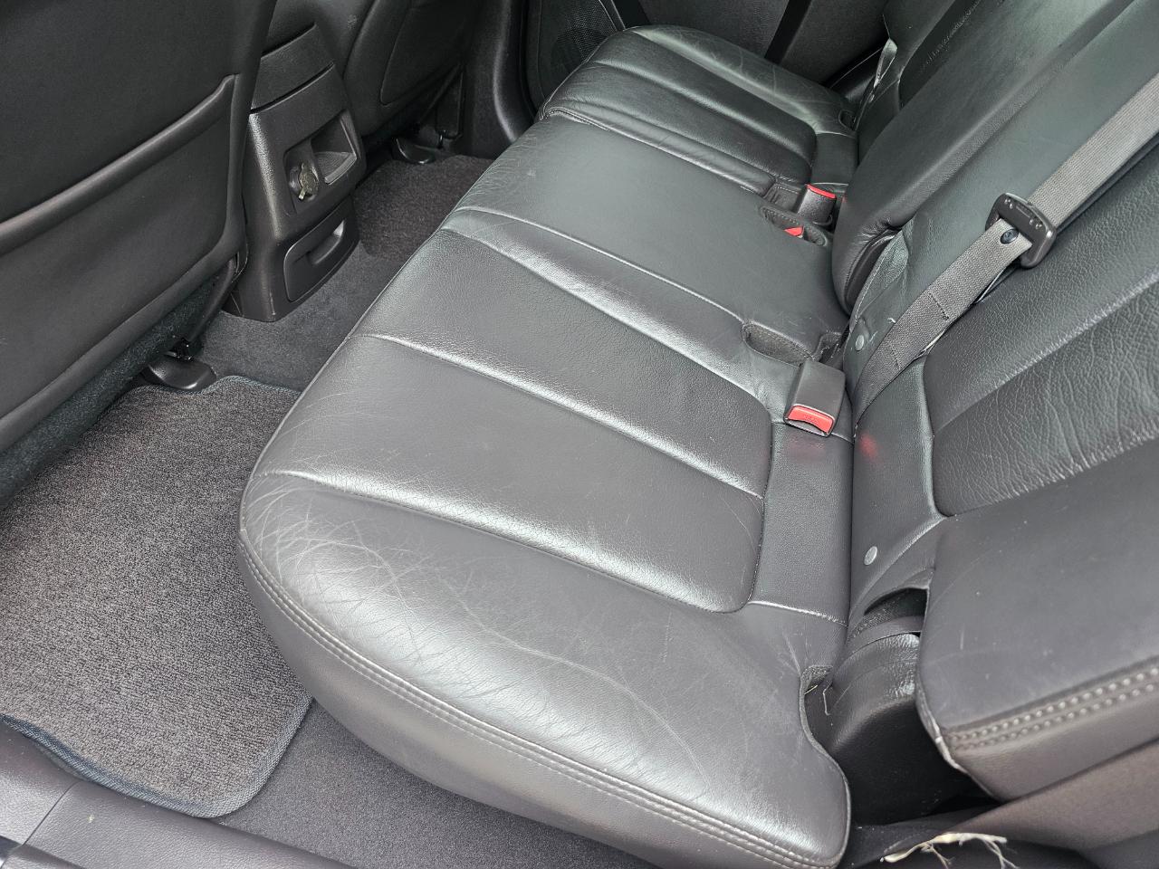 Hyundai Santa Fe FWD 4dr I4 Auto Limited 2010