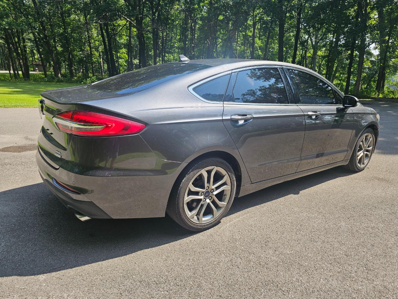 Ford Fusion SEL FWD 2019
