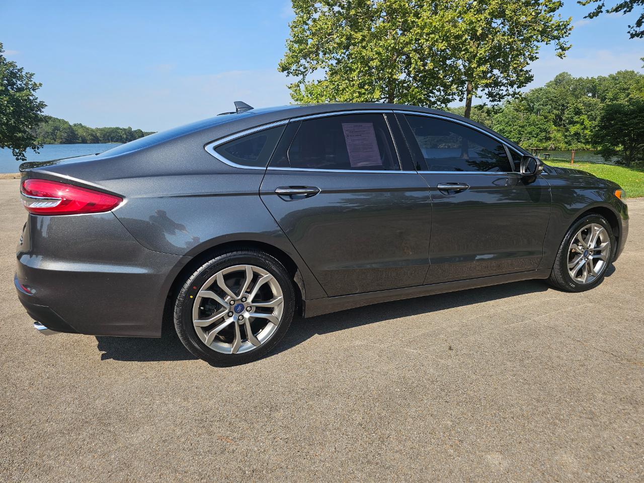 Ford Fusion SEL FWD 2019