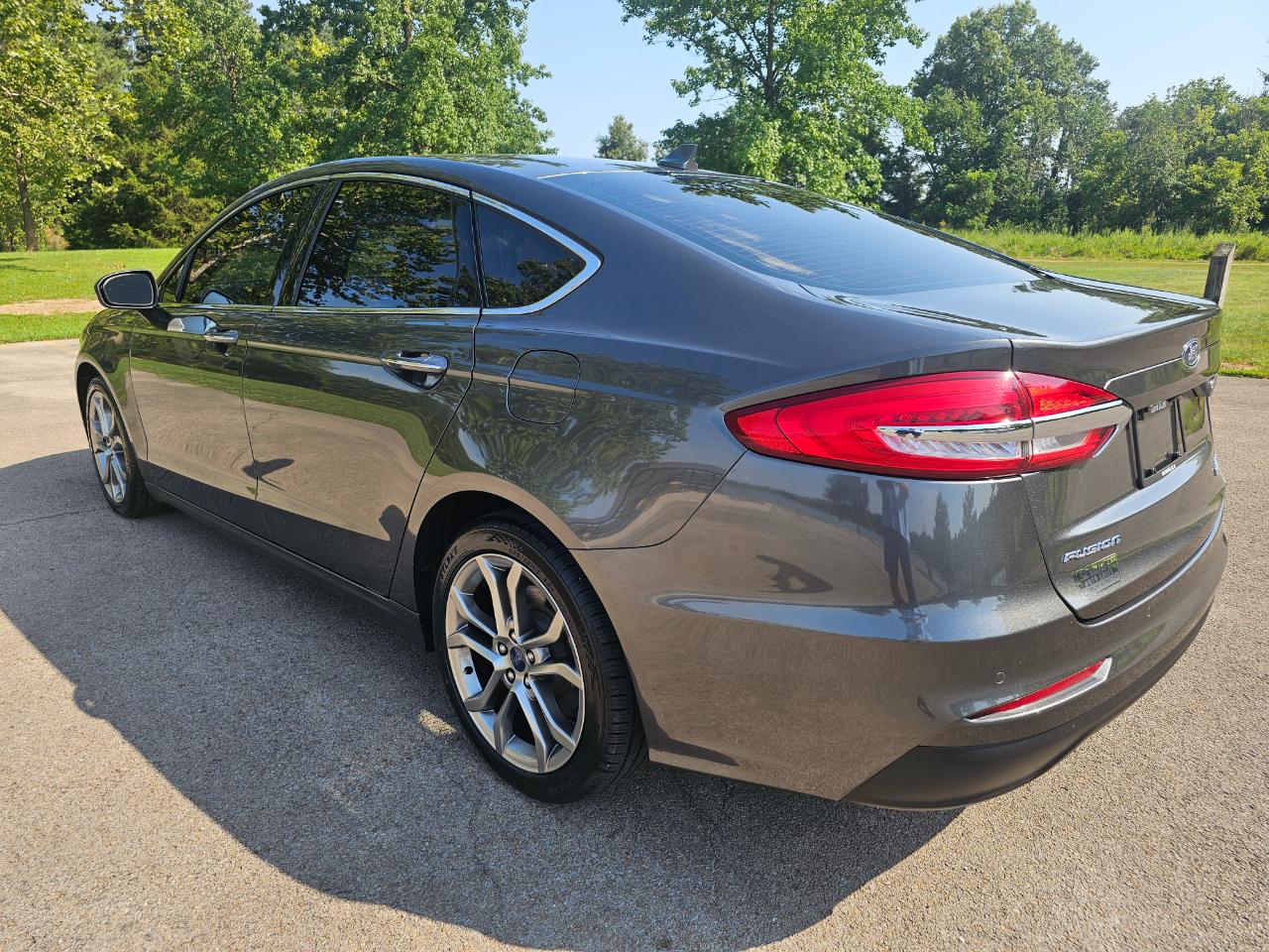 Ford Fusion SEL FWD 2019