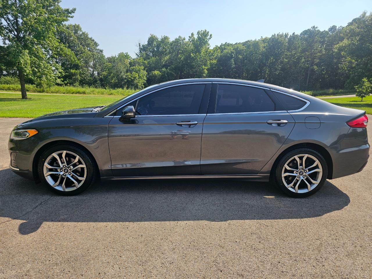 Ford Fusion SEL FWD 2019