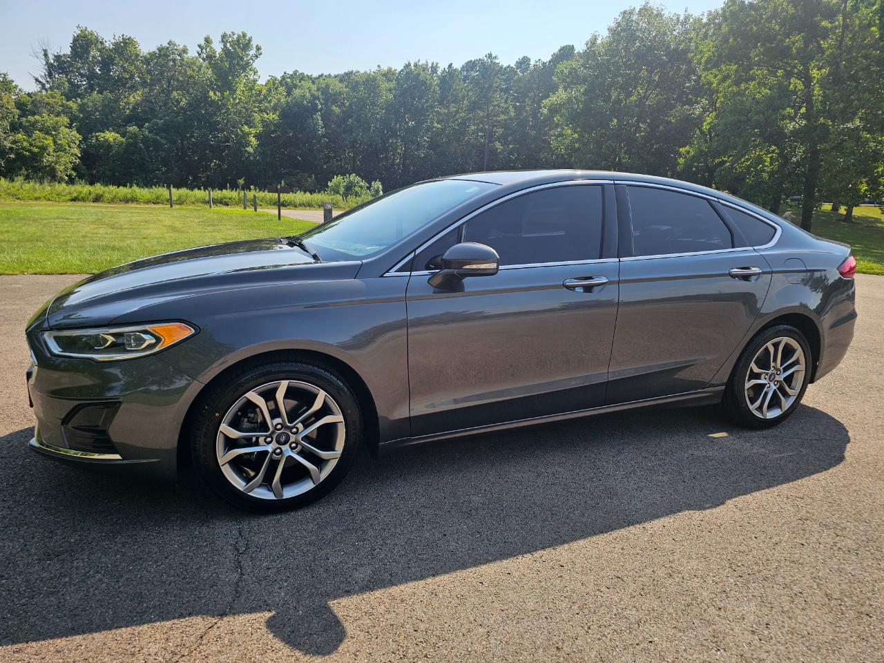 Ford Fusion SEL FWD 2019