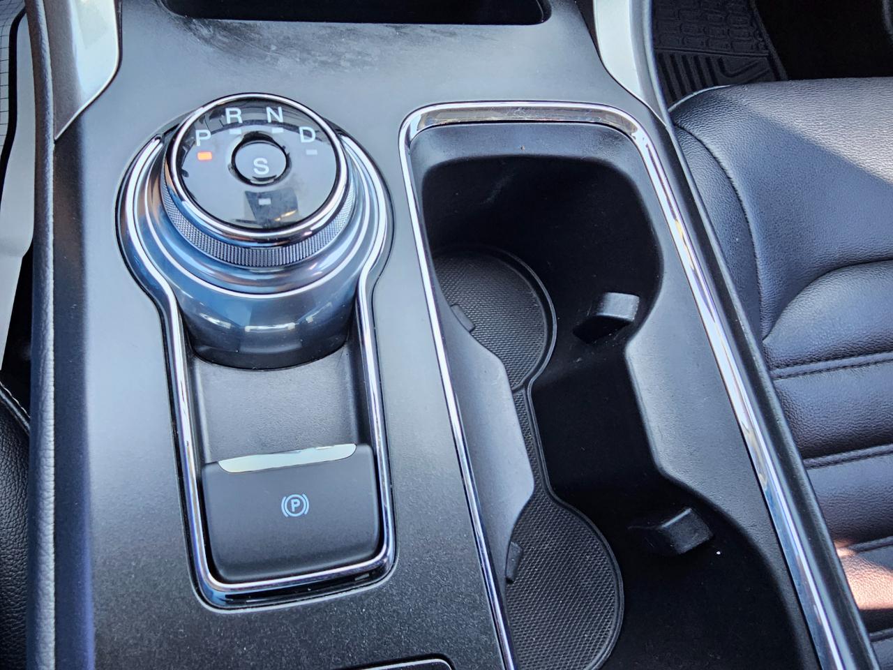Ford Fusion SEL FWD 2019
