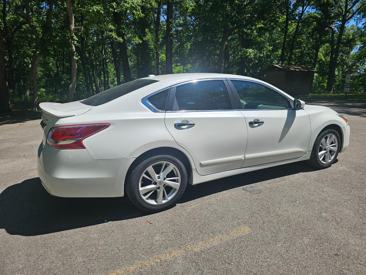 Nissan Altima 4dr Sdn I4 2.5 SL 2013