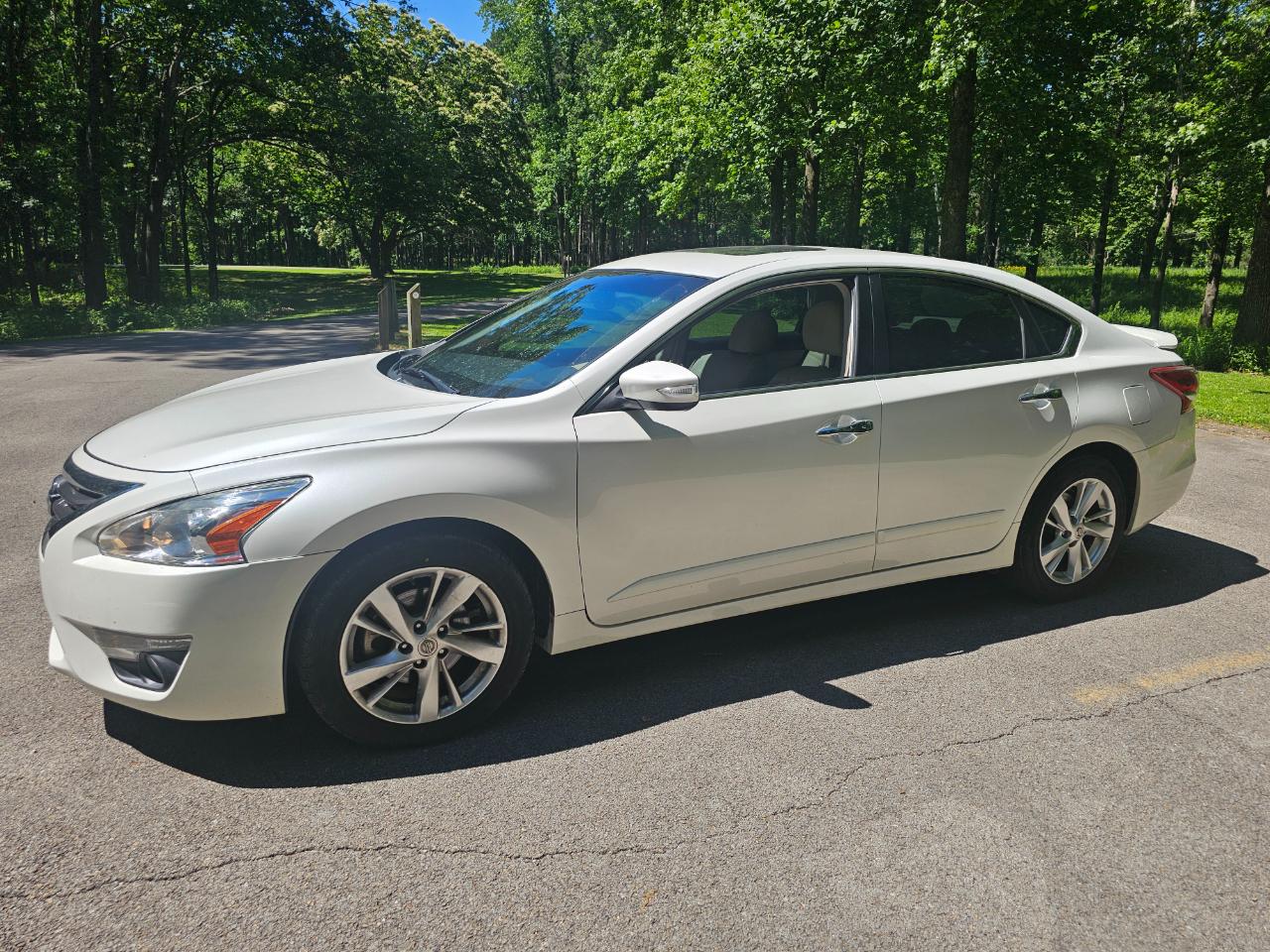 Nissan Altima 4dr Sdn I4 2.5 SL 2013