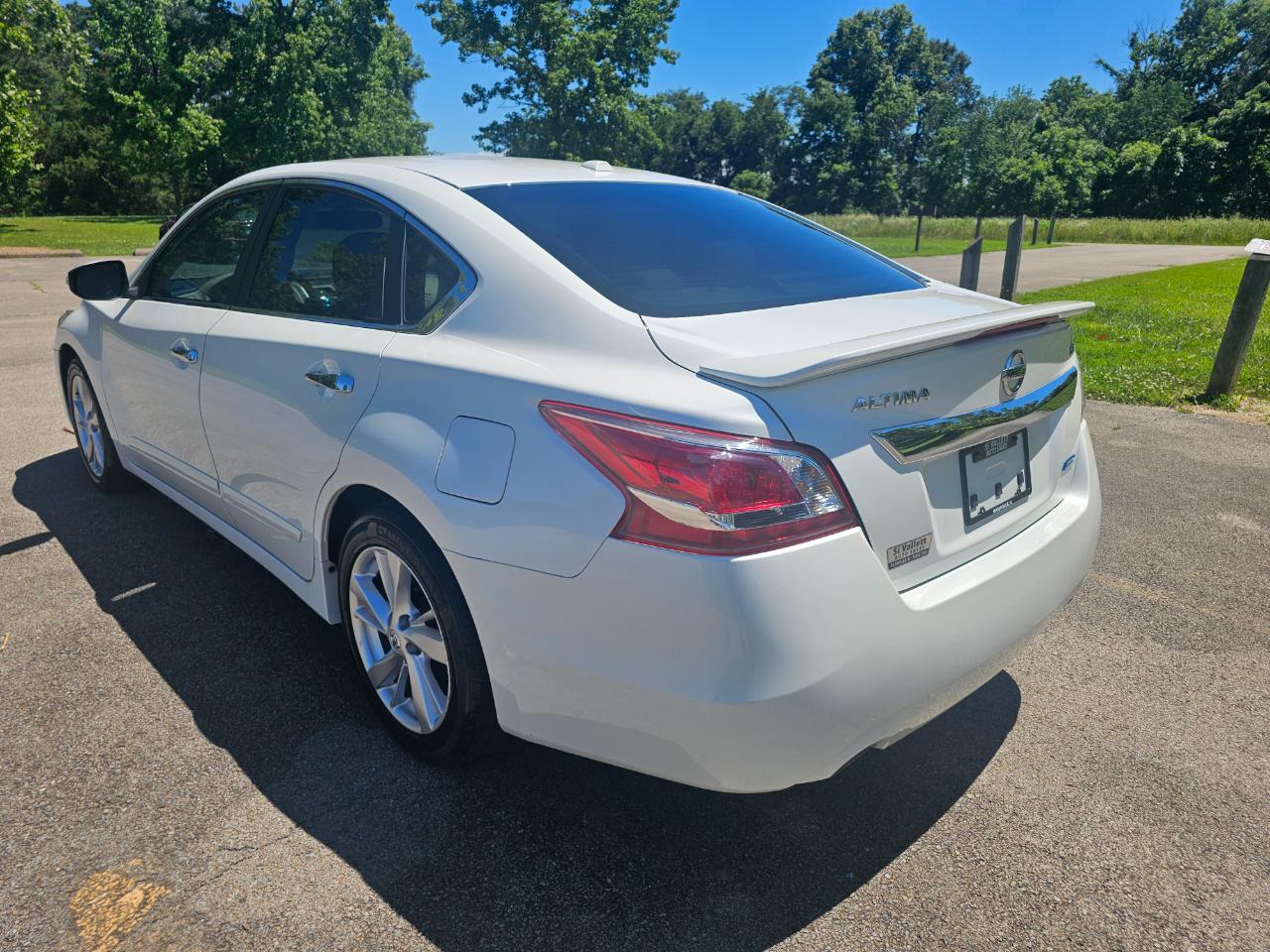 Nissan Altima 4dr Sdn I4 2.5 SL 2013
