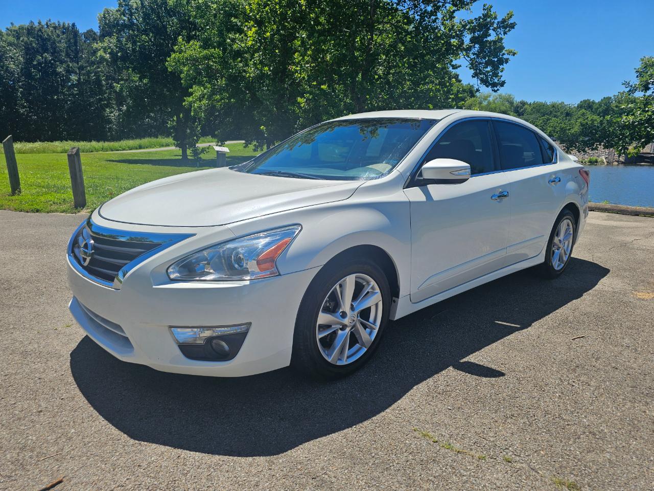 Nissan Altima 4dr Sdn I4 2.5 SL 2013