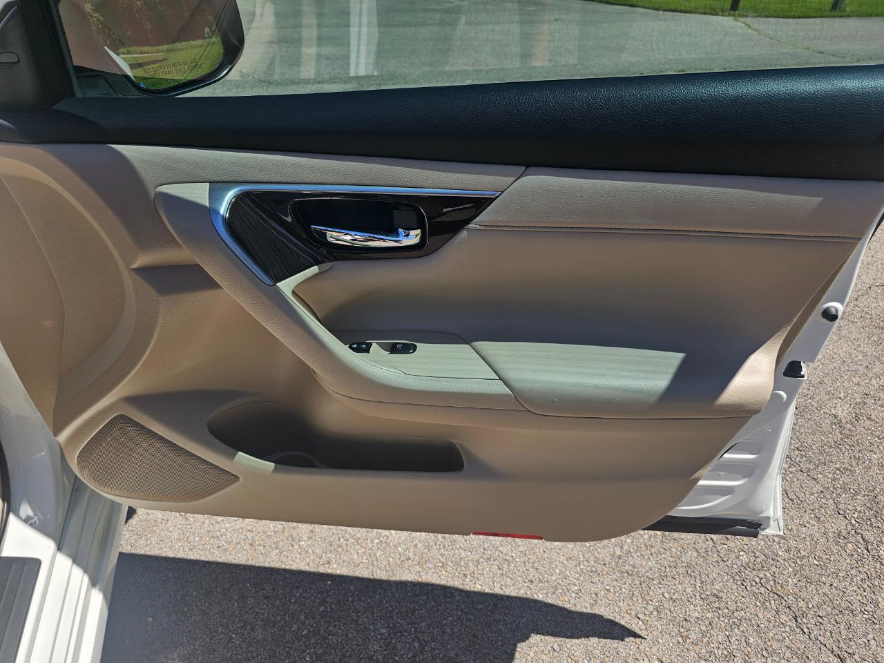 Nissan Altima 4dr Sdn I4 2.5 SL 2013