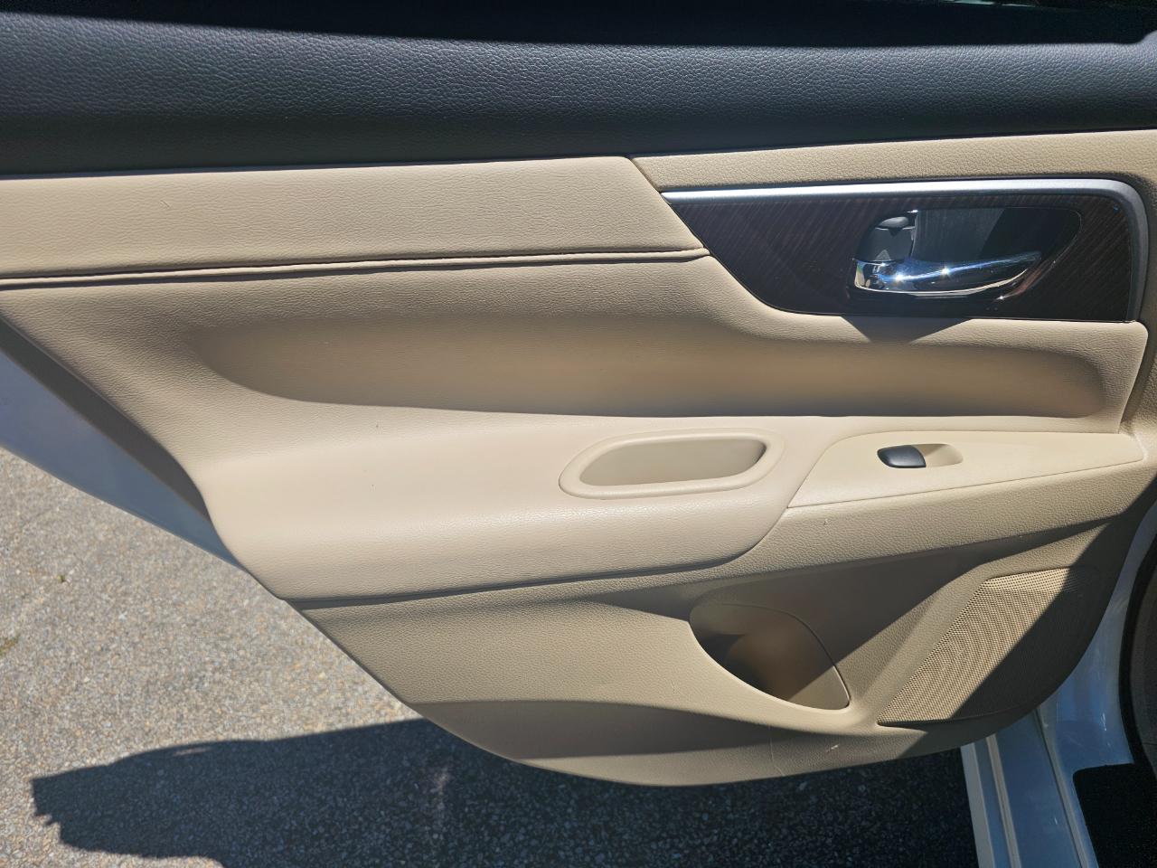 Nissan Altima 4dr Sdn I4 2.5 SL 2013
