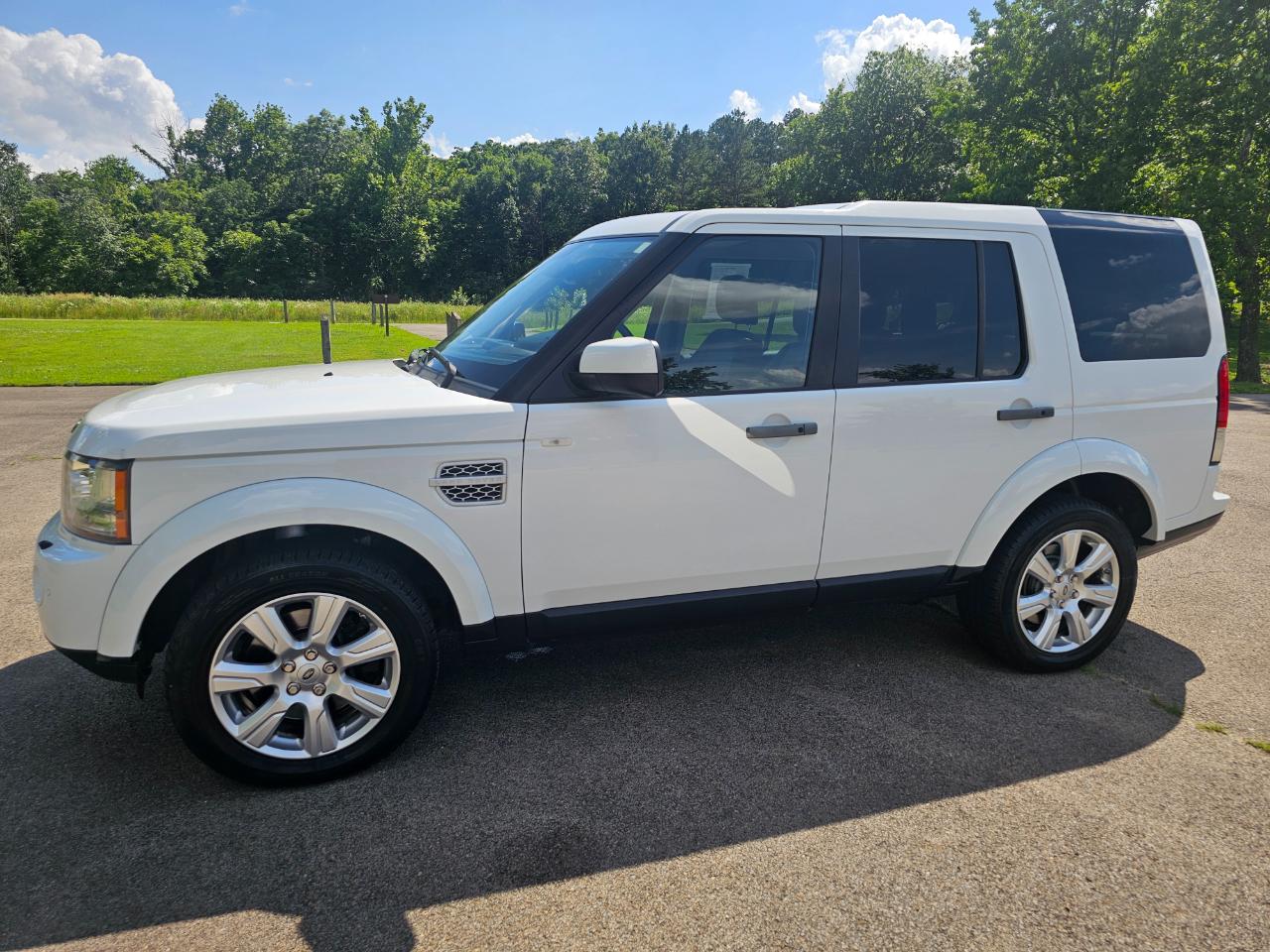 Land Rover LR4 4WD 4dr LUX 2013