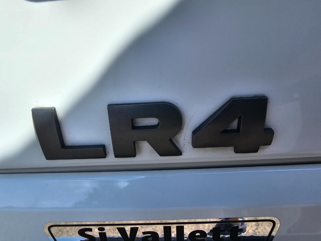 Land Rover LR4 4WD 4dr LUX 2013
