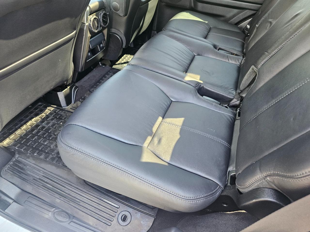 Land Rover LR4 4WD 4dr LUX 2013