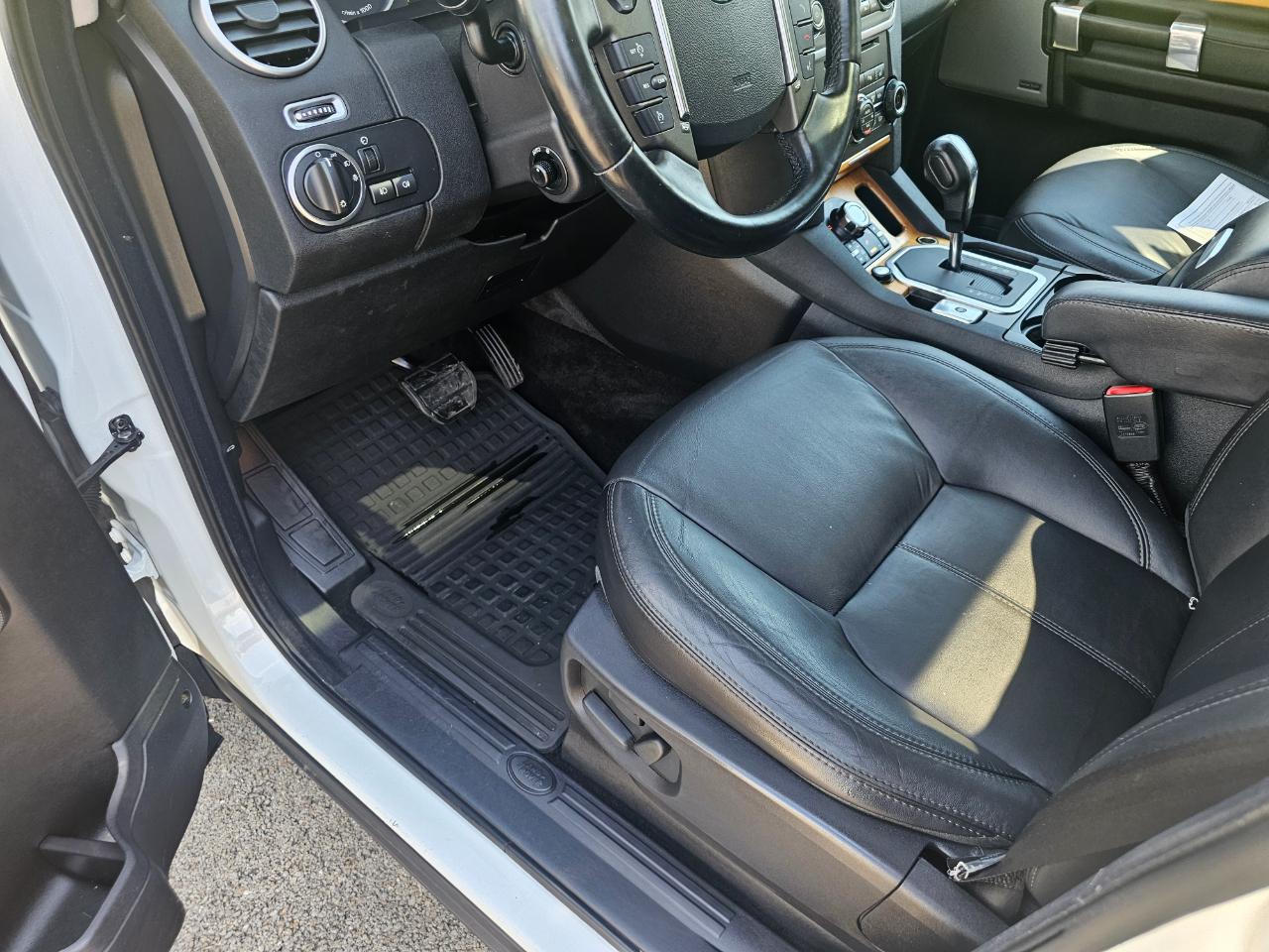 Land Rover LR4 4WD 4dr LUX 2013