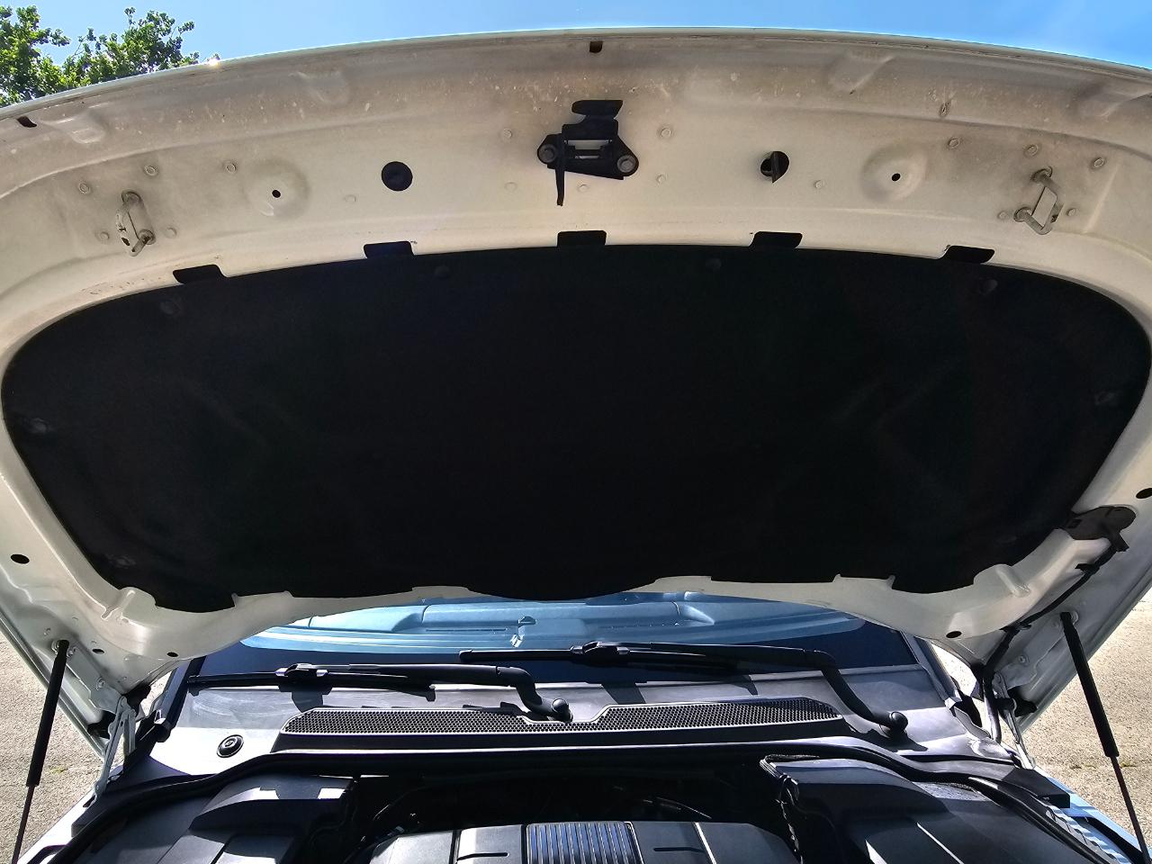 Land Rover LR4 4WD 4dr LUX 2013