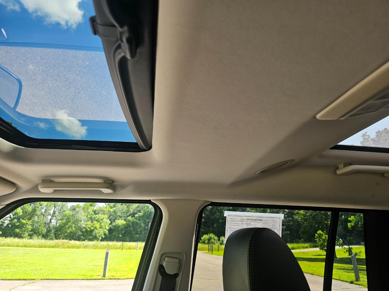 Land Rover LR4 4WD 4dr LUX 2013