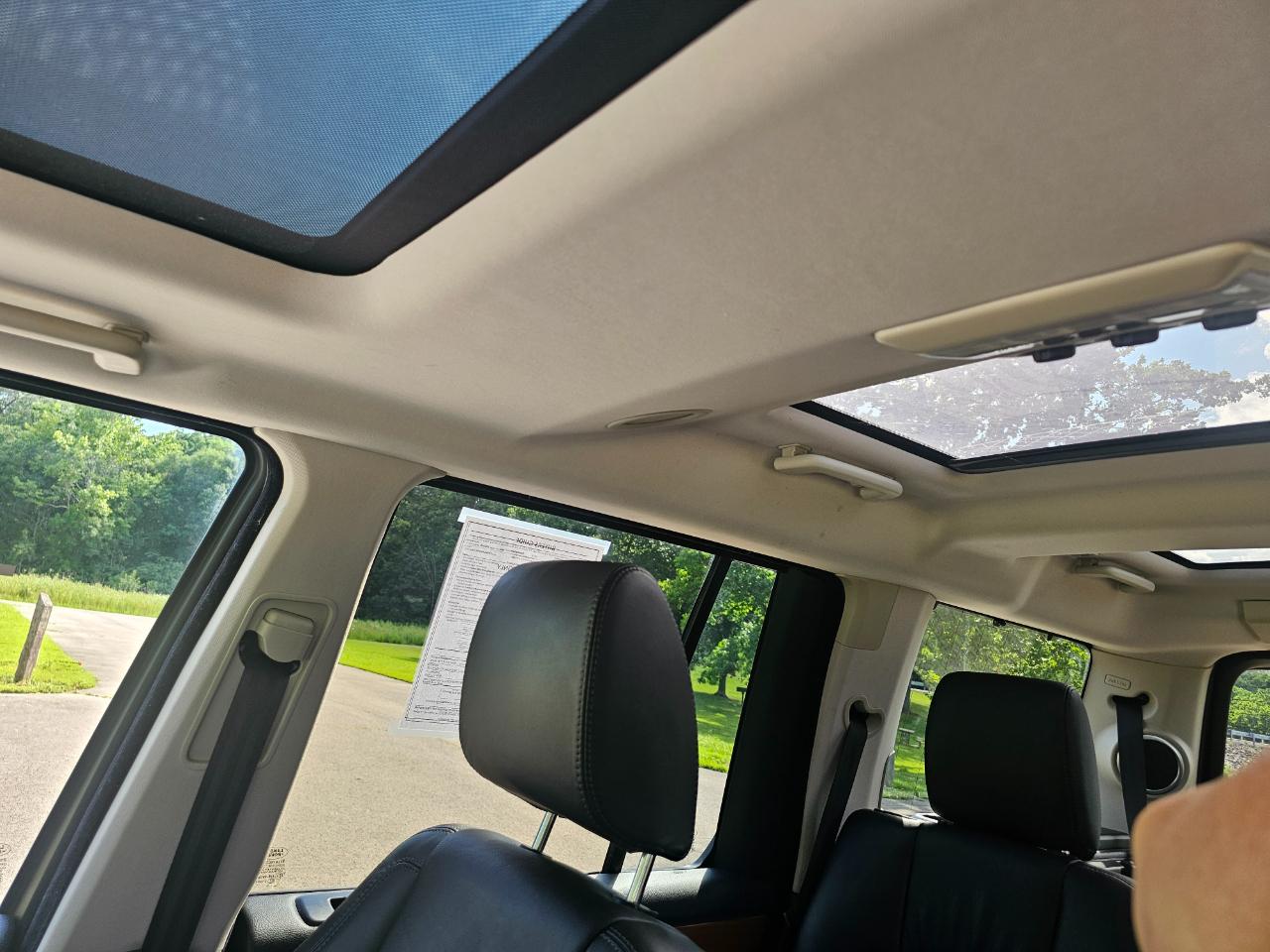 Land Rover LR4 4WD 4dr LUX 2013