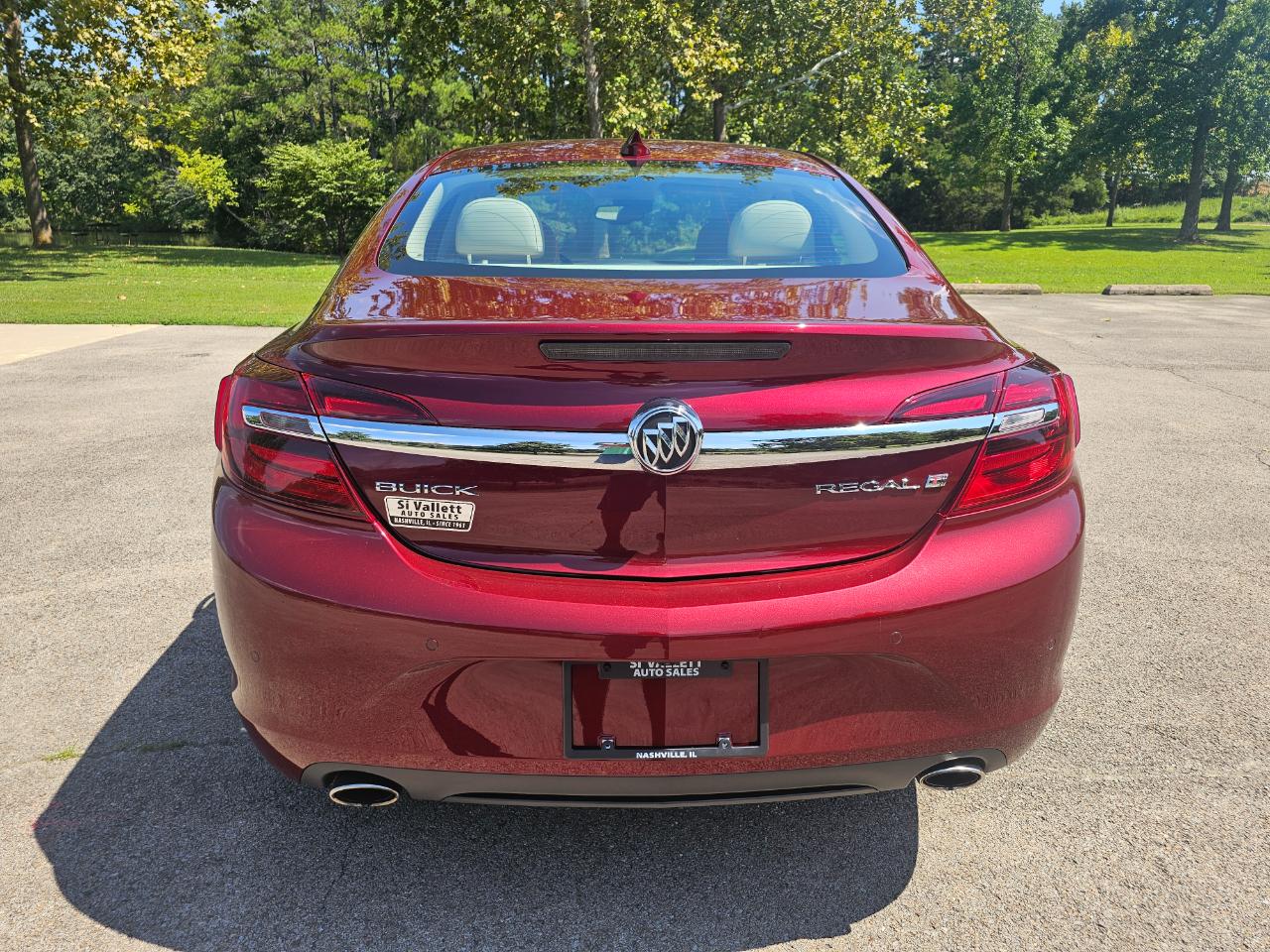 Buick Regal 4dr Sdn Premium II FWD 2016